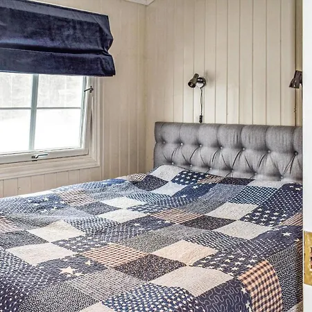 4 Bedroom Awesome In Drangedal