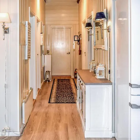 4 Bedroom Awesome In