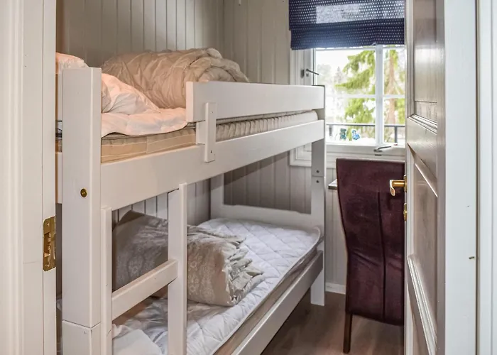 Semesterbostad 4 Bedroom Awesome In Drangedal