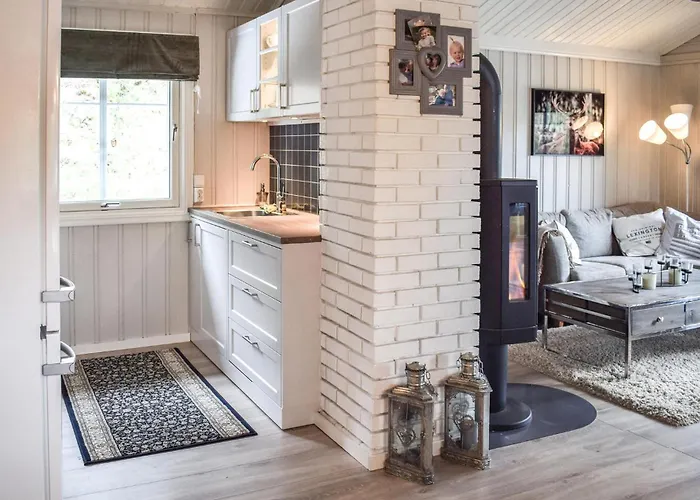 4 Bedroom Awesome In *