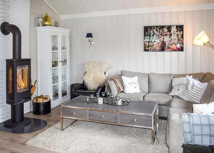 4 Bedroom Awesome In Drangedal